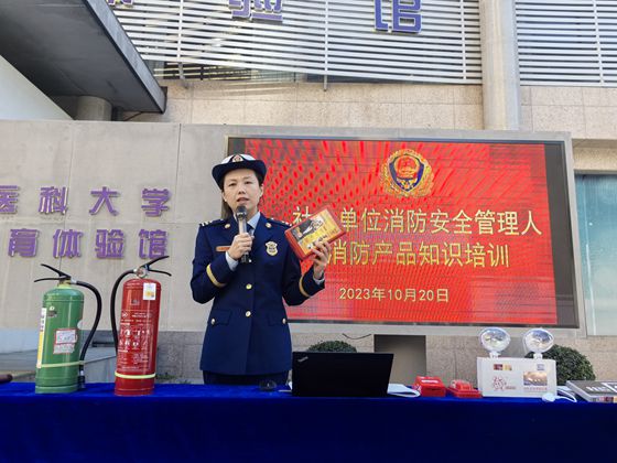 1698218604527012172.jpg 消防石家庄支队进行知识培训_副本.jpg