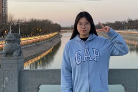 1686619320413085537.jpg 张凤佳_副本.jpg