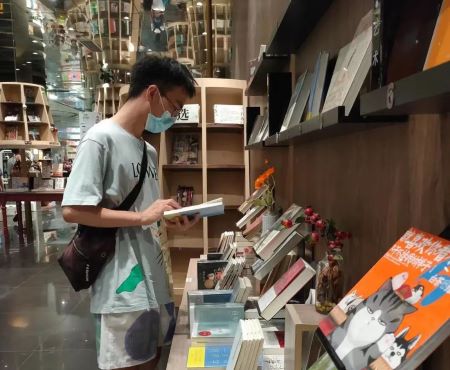 1699492395963089517.jpg 王艺蒙1.jpg