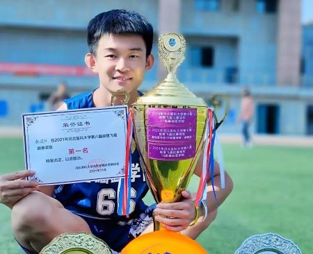 1718869723493055479.jpg 张迎川1.jpg